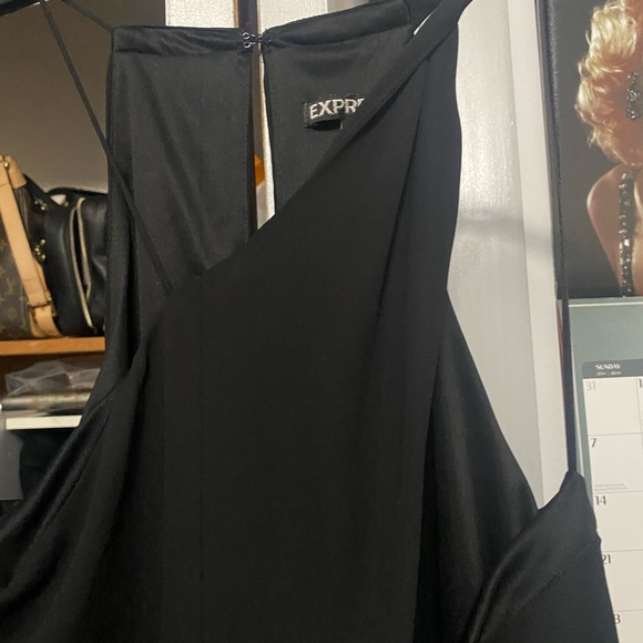 Top - Picture 2 of 3